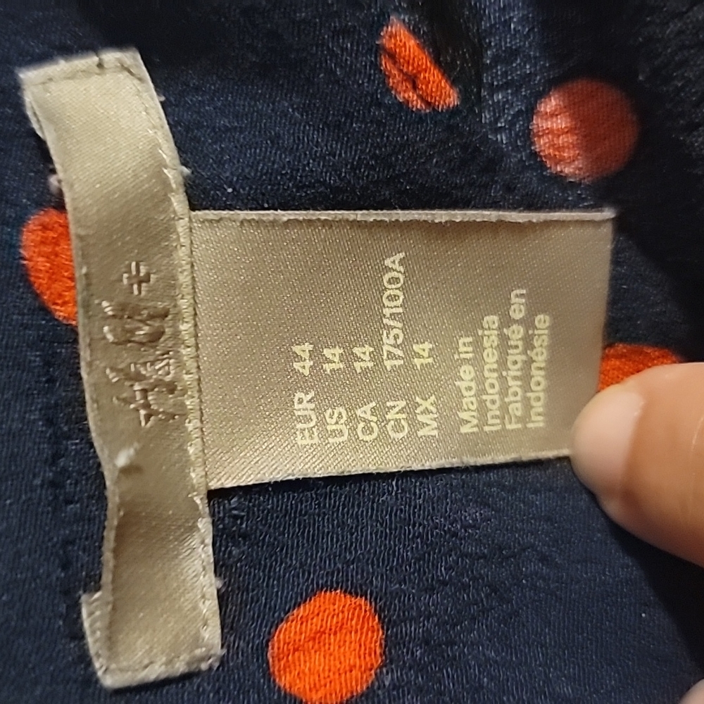 H&M Blouse - Picture 4 of 4